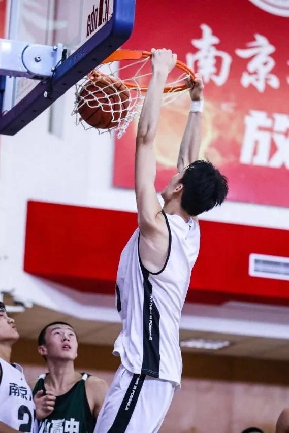 为什么青少年篮球运动员需要注重敏捷性训练_0